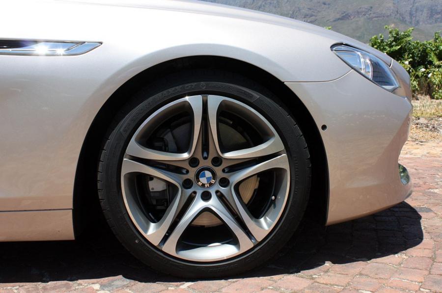  BMW 6-Series Convertible 2012 года  (фото 41 из 52)